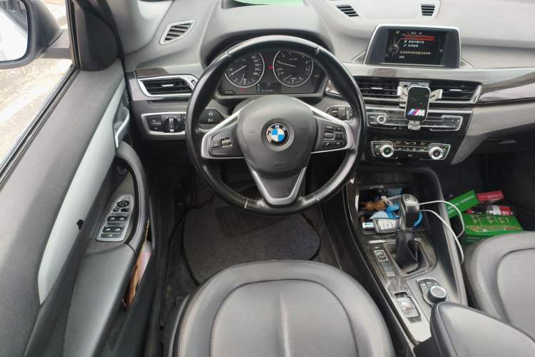 Used BMW X1 2016 sDrive18Li Fashion Model Steering Wheel