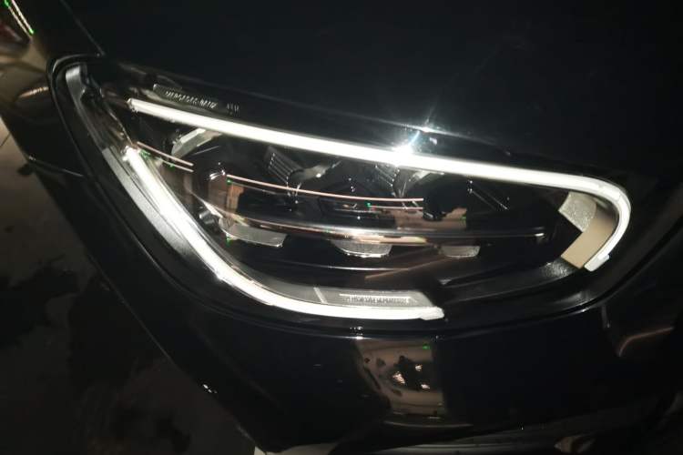 Used Mercedes-Benz GLC Coupe 2023 GLC 300 4MATIC Coupe SUV
