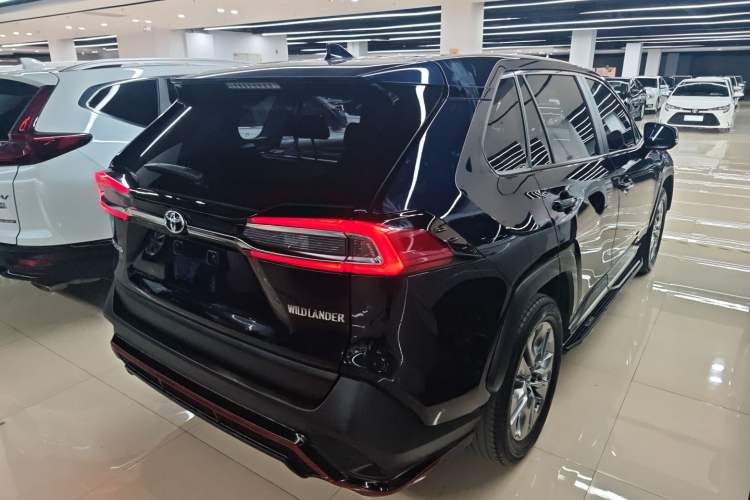 Used Toyota Wildlander 2020 2.0L CVT Two-Wheel Drive Luxury Edition Rear Right 45 Deg