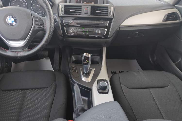 Used BMW 1 Series 2016 118i Leading Model Gear Lever