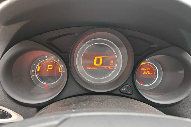 Used Citroen C4L 2015 1.8L Automatic Luxury Edition Instrument Cluster