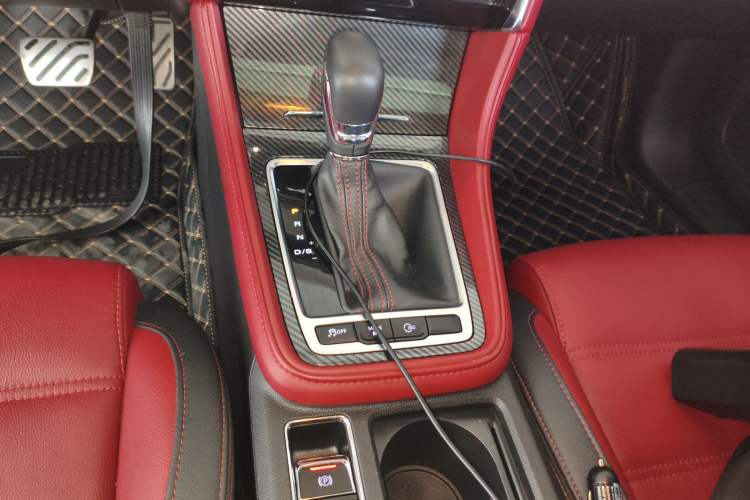 Used MG 6 2019 20T Automatic Trophy Competition Edition + BOSE Luxury Sound System Package Gear Lever