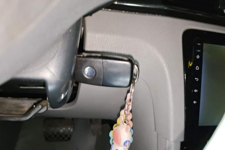 Used Volkswagen Bora 2014 1.6L Automatic Fashion Model