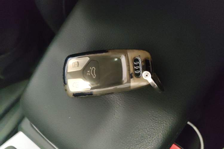 Used Audi A4L 2018 30th Anniversary Edition 40 TFSI Fashion Model Vehicle Key