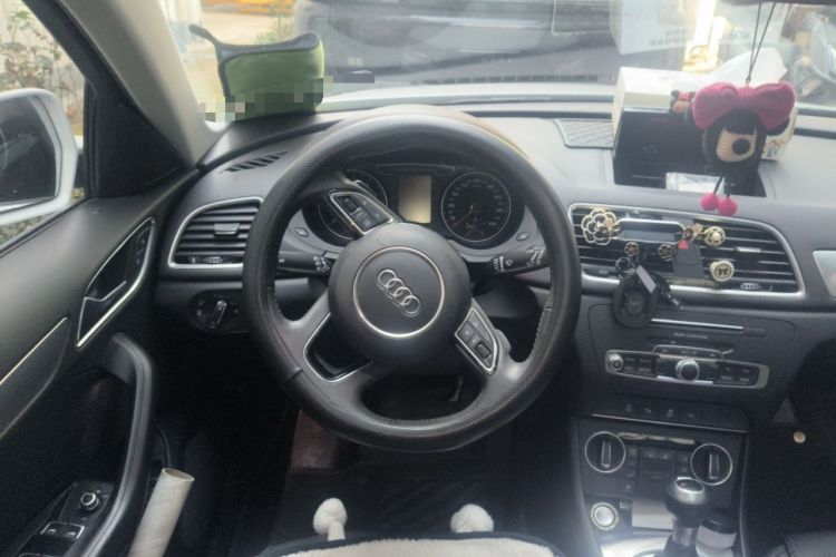 Used Audi Q3 2017 30 TFSI Fashion Model
