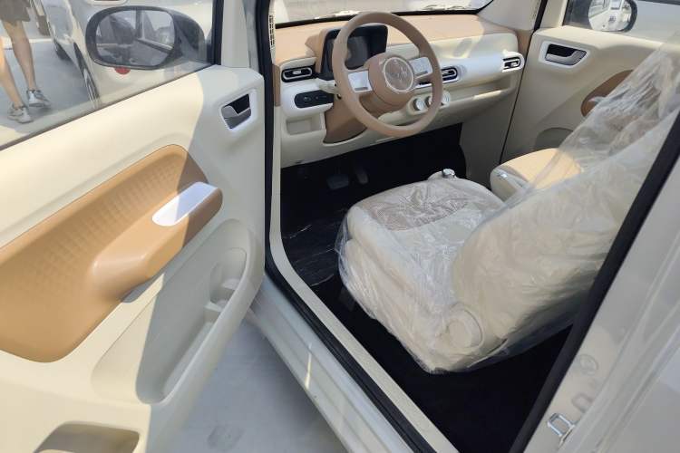 Used Wuling Hongguang MINIEV 2024 3rd Generation 215km Youth Edition