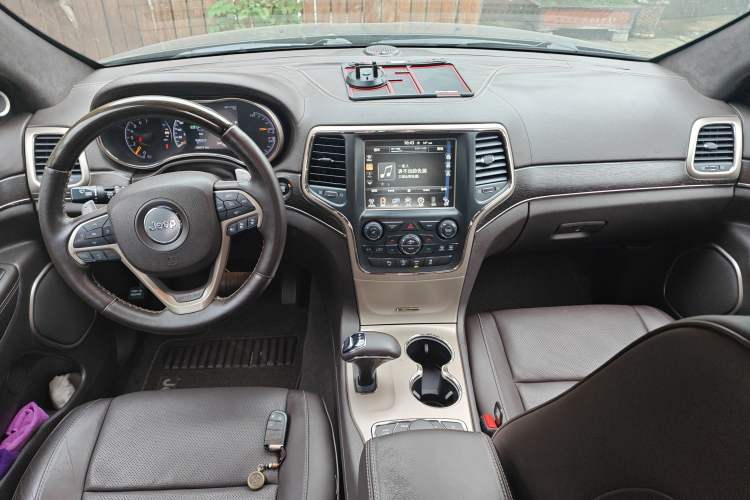 Used Jeep Grand Cherokee 2014 3.0L Flagship Zunyue Edition
