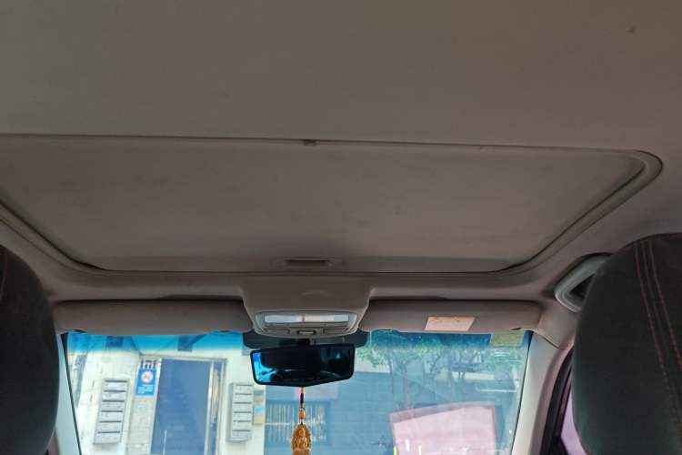 Used Geely Auto Vision 2016 1.5L Automatic Happiness Edition Headliner