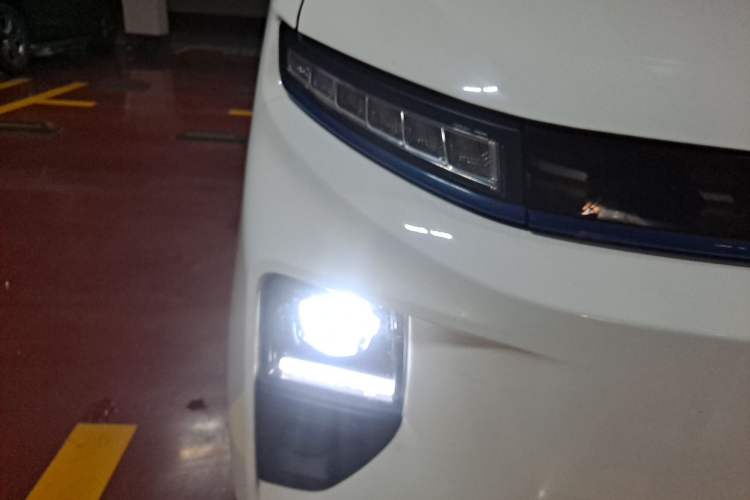 Used Farizon Xingxiang V 2024 Star Enjoy V6E Feature Edition Zhixin 46.08 kWh
