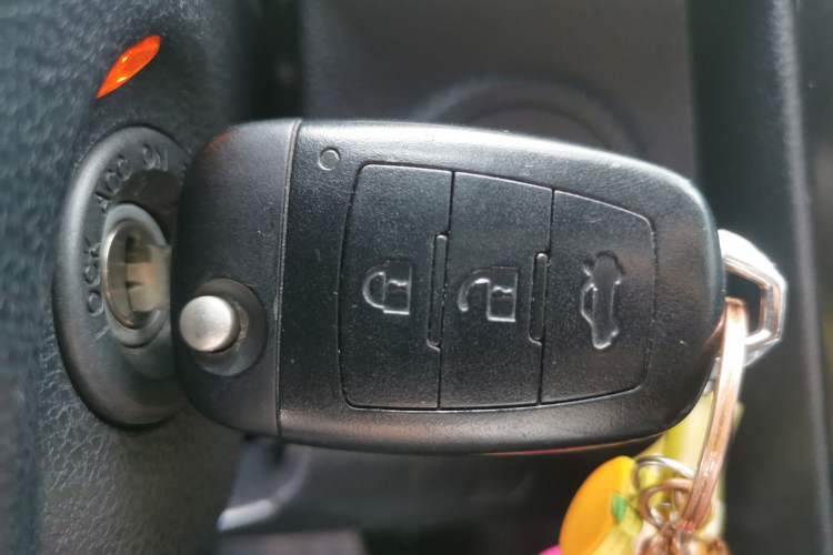 Used Bestune X80 2016 2.0L automatic Comfort trim level