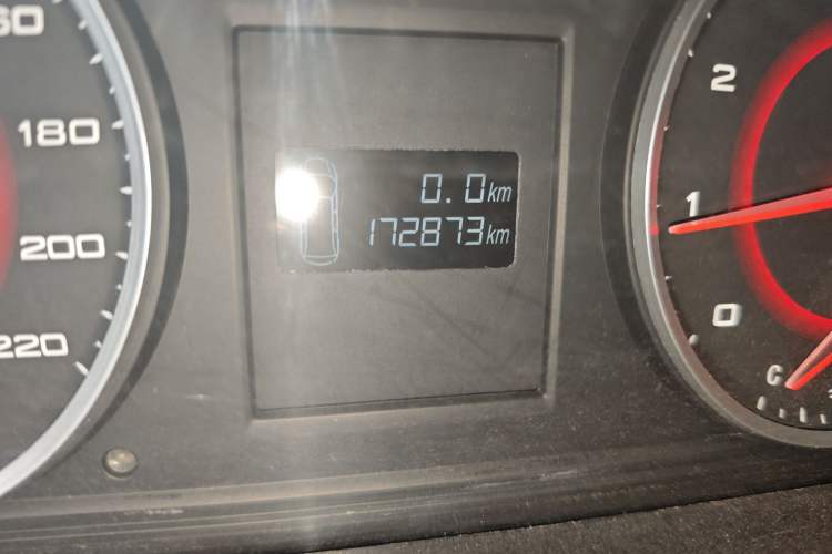 Used SAIC MAXUS G10 2014 2.0T Manual Elite Edition