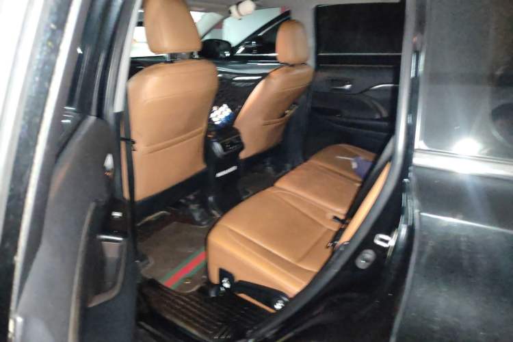 Used Toyota Highlander 2018 2.0T Four-Wheel Drive Knight Edition 7 Seats China VI Standard