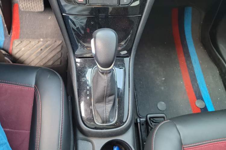 Used Buick Encore 2016 18T Automatic Two-Wheel Drive Urban Elite Model
