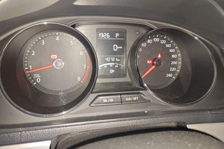 Used Volkswagen Gran Lavida 2017 230TSI DSG Comfort Edition Odometer Close Up