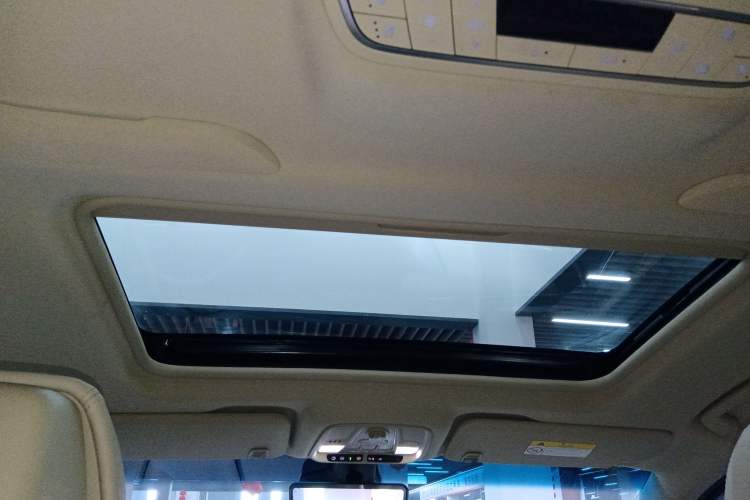 Used Buick GL8 2022 ES Landtrek 653T Flagship Model
