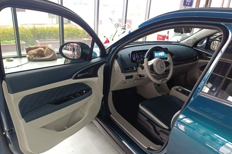 Used ORA Good Cat 2021 400km Standard Range Venus Edition Lithium Iron Phosphate
