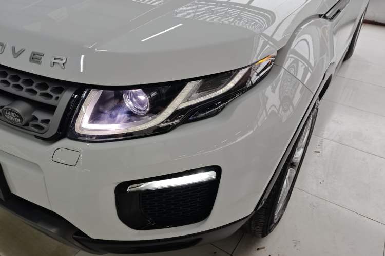 Used Land Rover Range Rover Evoque 2018 240PS PURE Style Edition