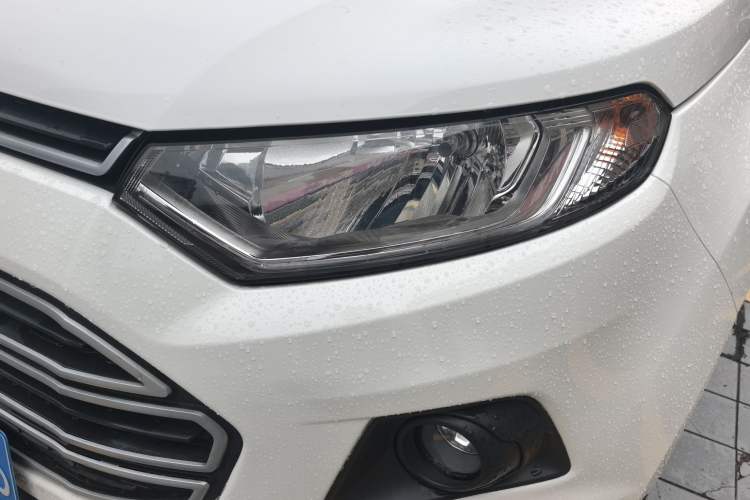 Used Ford EcoSport 2013 1.5L Automatic Fashion Model