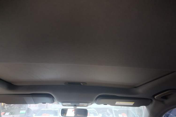 Used Dongfeng Aeolus Yixuan 2023 Mach Edition 1.5T Automatic Pursuit Rider Version Headliner