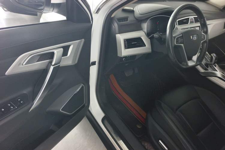 Used Geely Auto Emgrand X7 Sport 2020 1.8TD DCT Two-Wheel Drive Smart Connect 4G-Enabled Version