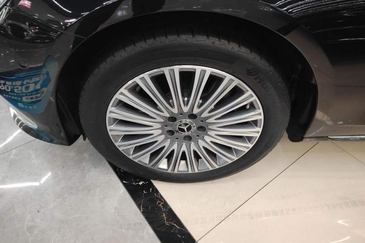 Used Mercedes-Benz E-Class 2021 E 300 L Stylish Model