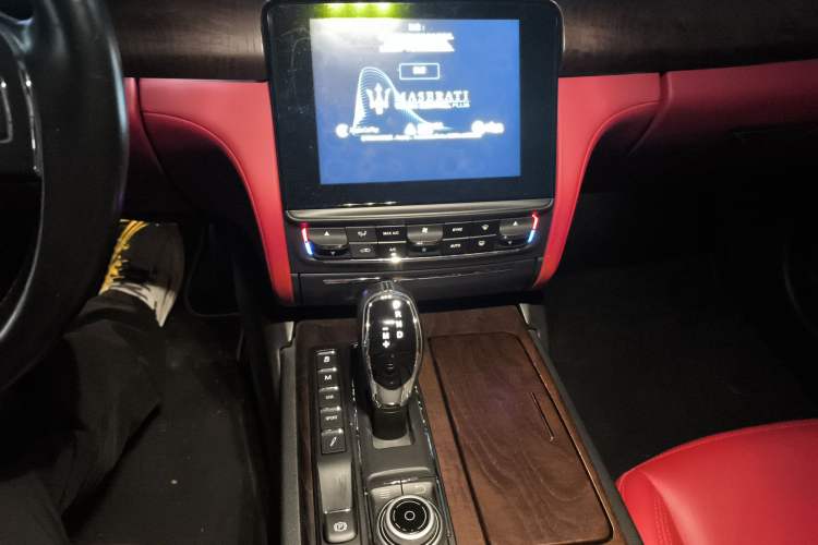 Used Maserati President 2015 3.0T Standard Model
