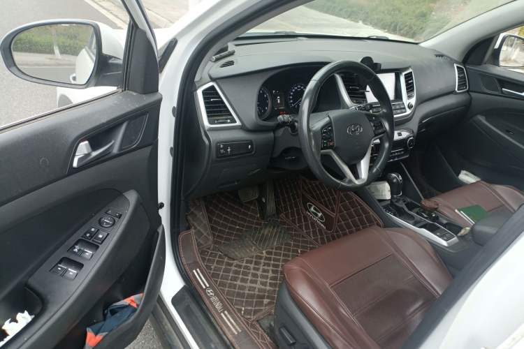 Used Hyundai Tucson 2018 1.6T Dual-Clutch Two-Wheel Drive 15th Anniversary Special Edition
