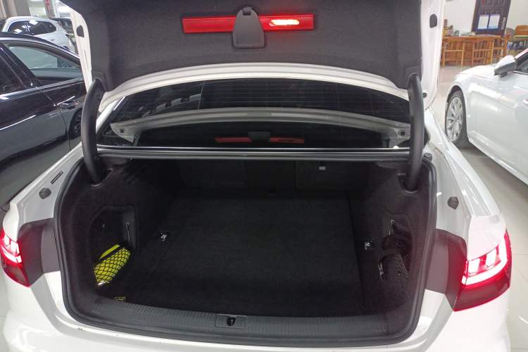 Used Audi A4L 2023 40 TFSI Luxury Dynamic Model