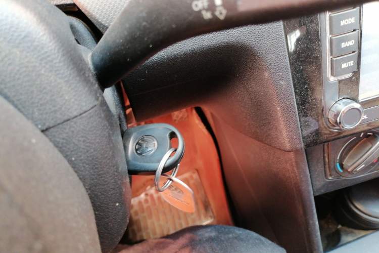 Used Volkswagen Jetta 2013 1.6L Manual Fashion Edition