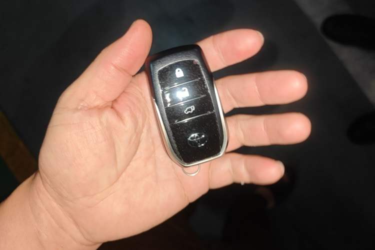 Used Toyota Highlander 2015 2.0T Four-Wheel Drive Ultimate Edition 7-Seater