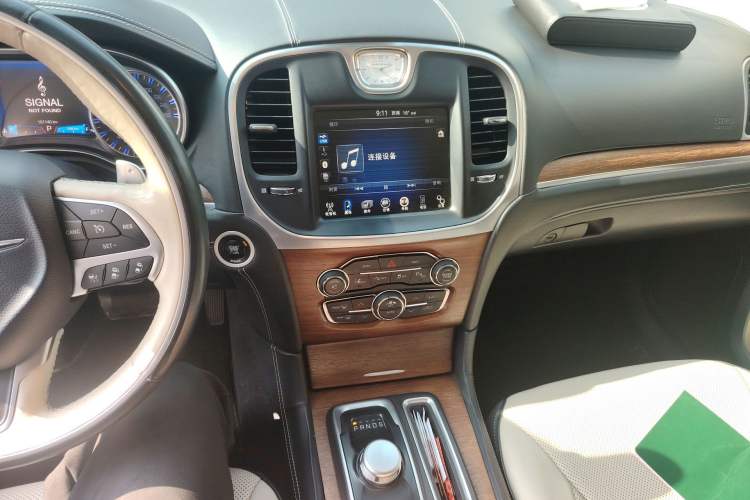 Used Chrysler 300C 2014 3.0L Excellence Edition