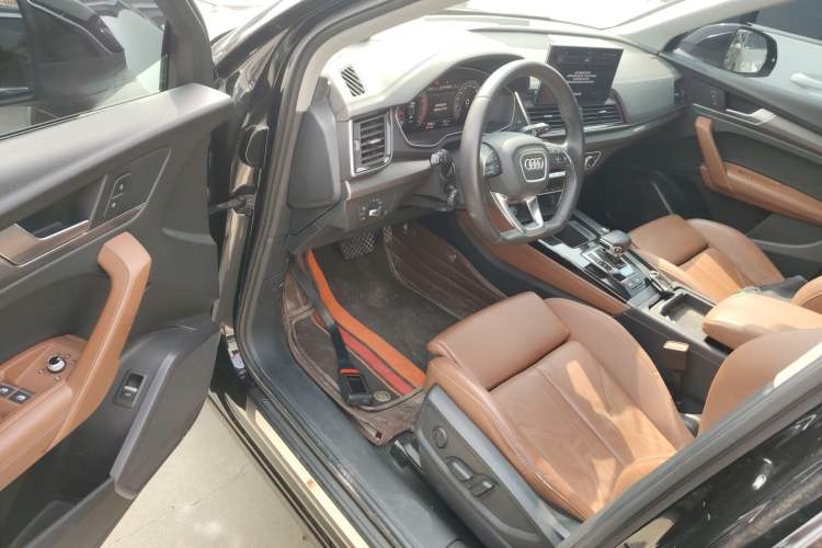 Used Audi Q5L 2022 40T Luxury Dynamic Model Driver Seat