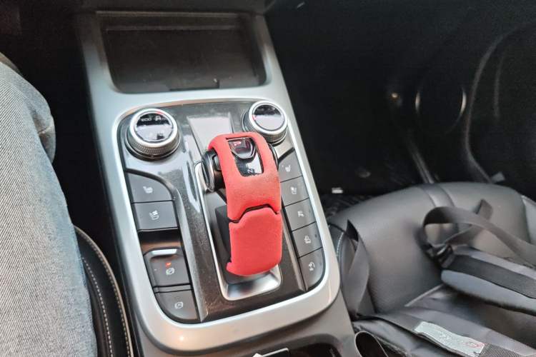 Used Tank 300 2021 City Edition 2.0T—Truly Stylish
