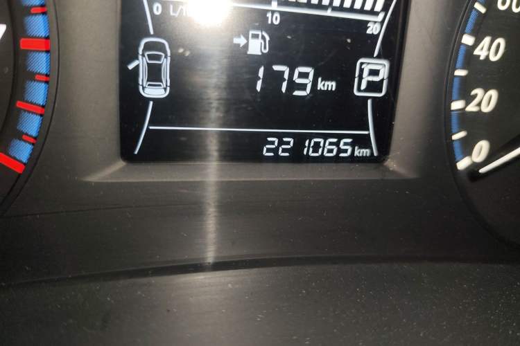 Used Venucia T90 2017 2.0L CVT Smart Edition Odometer Close Up