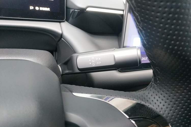 Used AION V 2024 Aion Tyrannosaurus 650 LiDAR Edition