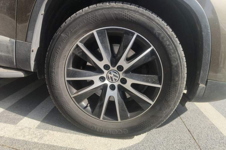 Used Volkswagen Tiguan 2013 1.8 TSI Automatic All-Wheel Drive Luxury Model
