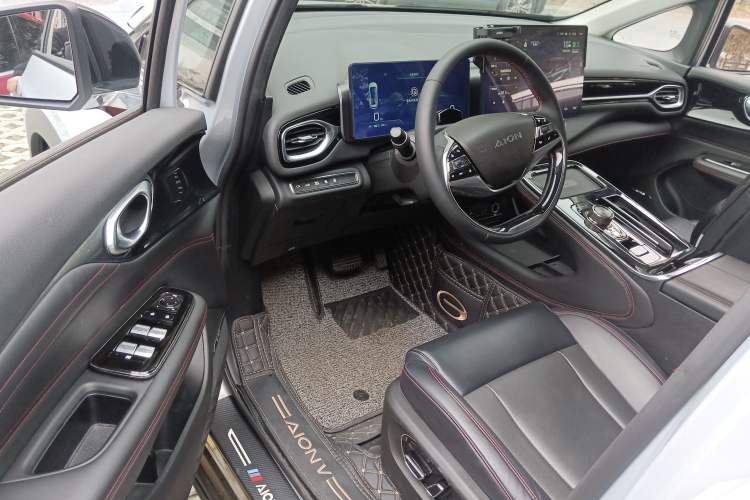 Used AION V 2021 Plus 70 Smart Technology Edition Lithium Iron Phosphate