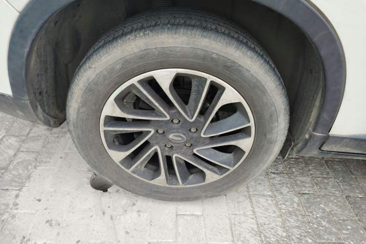 Used GAC Trumpchi GS4 2015 200T Manual Luxury Edition Exterior 5