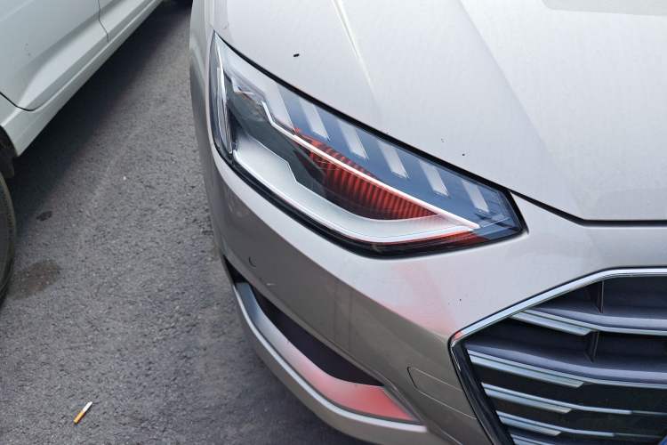 Used Audi A4L 2020 40 TFSI Fashionable and Elegant Model
