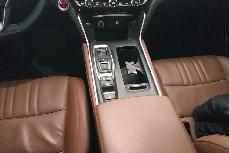 Used Honda Inspire 2019 Rui Hybrid 2.0L Jing Shang Edition China V Emission Standard