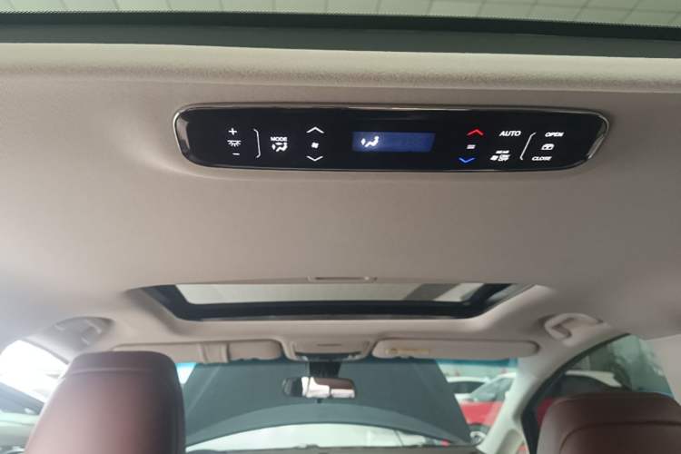 Used Honda Elysion 2019 2.0L Hybrid Supreme Edition Headliner