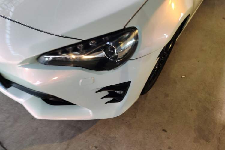 Used Toyota 86 2017 2.0L Manual Luxury Version