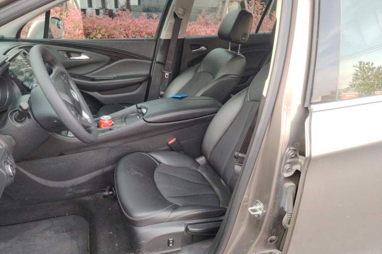 Used Buick Envision 2018 20T Two-Wheel-Drive Leading Model
