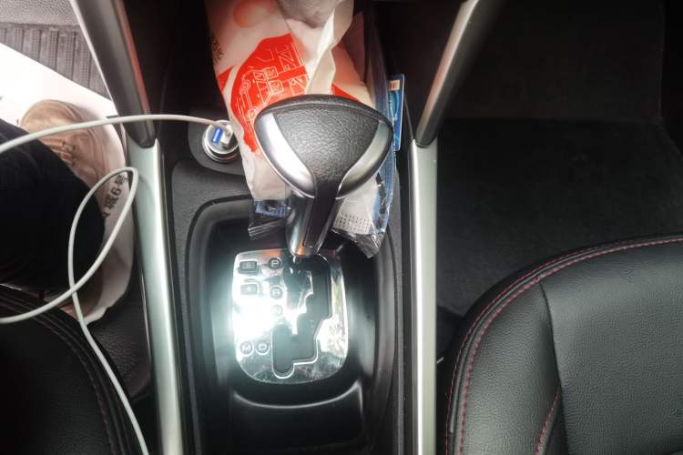 Used Citroen C3-XR 2015 1.6L Automatic Smart Version Gear Lever