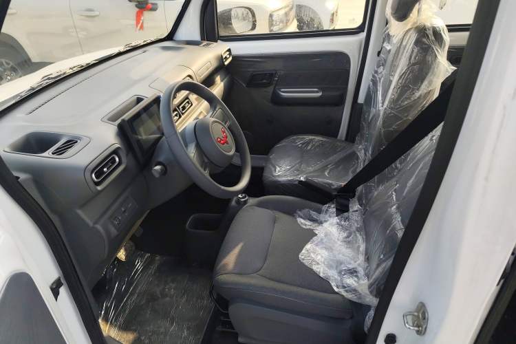 Used Wuling Zhiguang New Energy 2025 Standard Model