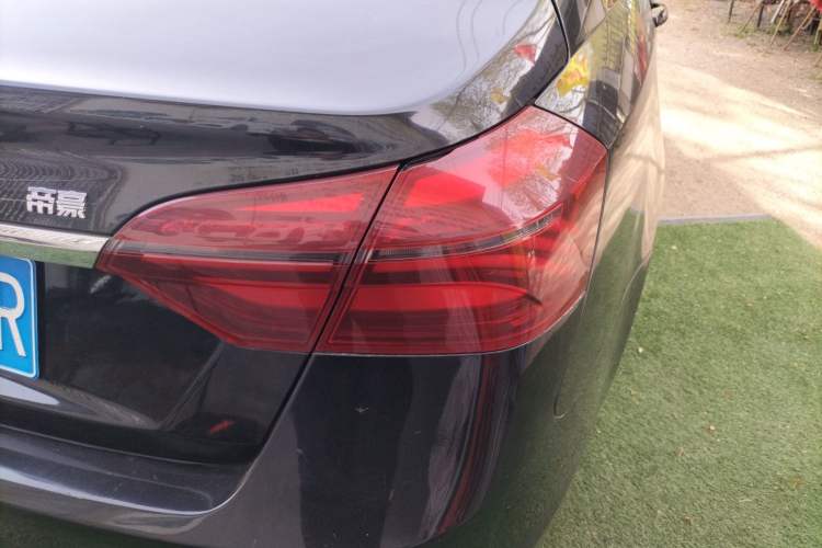 Used Geely Auto Emgrand 2018 1.5L Manual Upward Connect Edition Right Rear Taillight