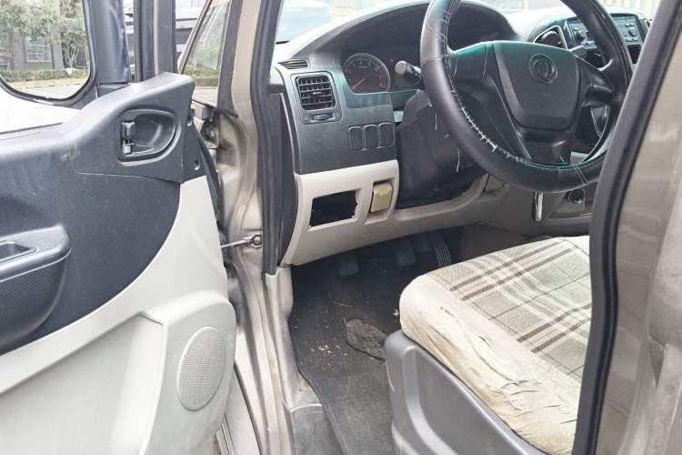 Used FORTHING Lingzhi 2018 M3 1.6L 7-Seater Comfort Model
