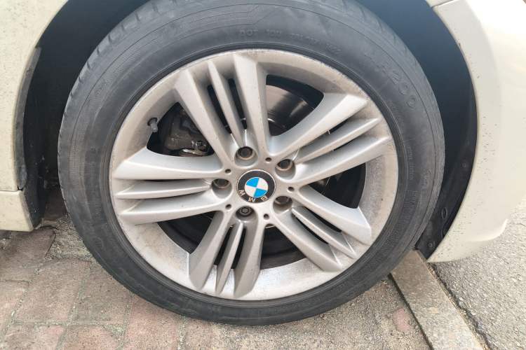 Used BMW 3 Series 2016 320Li Ambition Model
