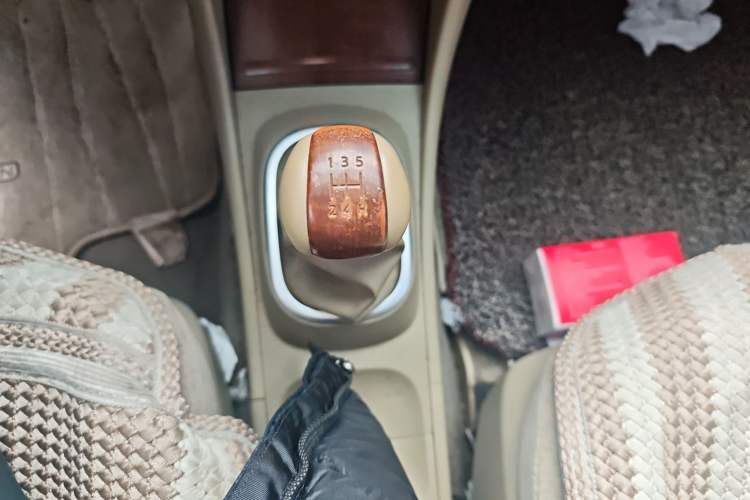 Used Nissan Sylphy 2009 1.6XE Manual Comfort Edition Gear Lever