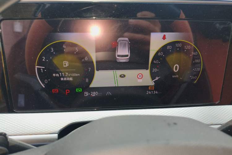 Used Volkswagen Tavendor 2024 380TSI All-Wheel-Drive R-Line Cruise Premium Edition Instrument Cluster